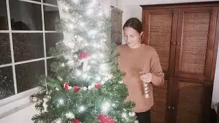 Vlogmas Day 9 - Finally Decorating