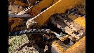 Replacing two hydraulic hoses on the Cat 953C!