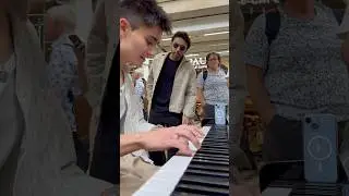 I met ​⁠@AashirWajahatRauf in London🤯🤯 #aashirwajahat #sadqay #piano