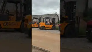 Crane rental service