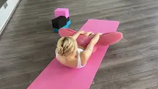 Flexible Yoga Girl in Leggings | 4K Flow for Stretch & Relax