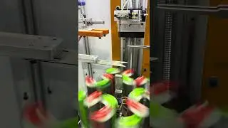 Automatic wire knitting machine