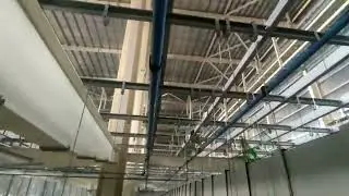 Services above clean room ceiling panel | clean room Design