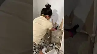 46- i cant believe we found BLACK mold 😂 #kitchendemo #bathroomremodel remodel #shorts #storytime