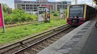 S Bhan Class 484 - 484040 + 484048 arriving  Frankfurter Allee Station on 12/09/25
