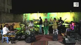 Live &agrave; deux - Divine ( Kumama)