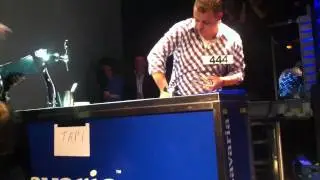 DeejayTom doet mee aan biertap wedstrijd in Arnhem