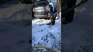 Snow shovel center of gravity handle  for easy use no back ache🙂 #snowshovels #winter #snowremoval