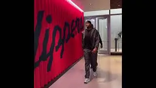 Kawhi before his Clippers return 🖐🏾 (via LAClippers/X)