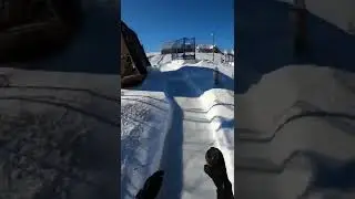 Canadian commutes to work 🇨🇦
