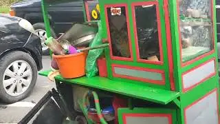 TABRAKAN MOBIL DAN TUKANG BAKSO KESEREMPET DI GENTENG CIMANGGU CILACAP