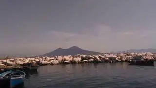 Неаполь, набережная Мерджеллина, вид на Везувий - Napoli, Mergellina