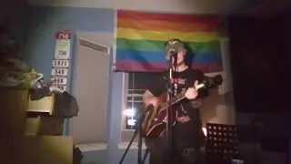 In-Valid - Finding Freedom in a Shipping Container [Bedroom Sessions]