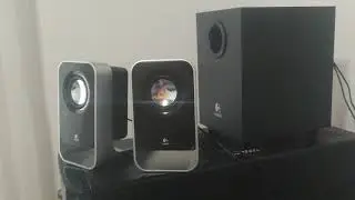 CAIXA LOGITECH LS 21