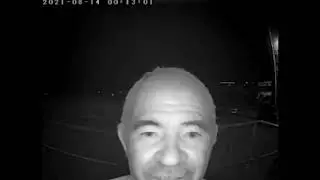 тупой тролль ДОМОФОН не знал что у интеллигент а есть ключ.