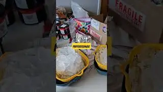 Pufferfish420, unboxing new dye colors from Happy Cat dye house.