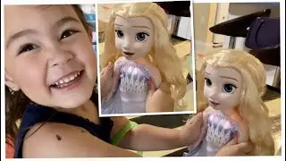 Frozen 2 doll. Elsa singing &ldquo;Show yourself&rdquo; lips moving. Disney dolls!
