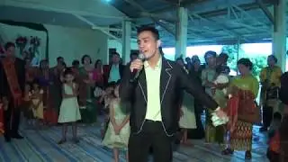 Berurai Air mata Seorang adik bernyanyi di pernikahan kakak kandungnya lewat lagu GABE MAHO BORU