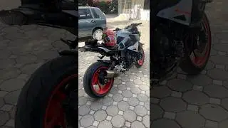 Yamaha MT10 Akrapovic exhaust cold start🥶 #yamaha #mt10 #akrapovic #exhaust #coldstart #motorcycle