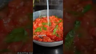 Tomato & basil pasta (easy & vegan)