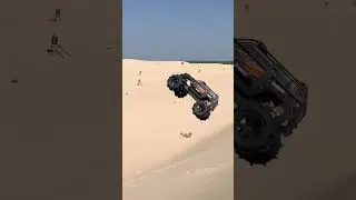 HUGE Sand Dune JUMP // Brushless TRAXXAS SUMMIT!!