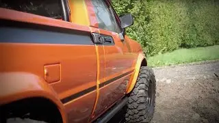 RCModelex Hilux 1/10