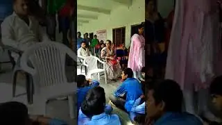 Manisha Malik introducing children about ODF.