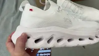 On R-unning Cloudtilt LOEWE All White