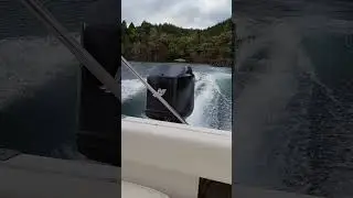SearRay 180 bowrider