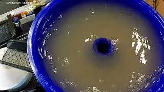 Vendetta Prospecting's Superstition Mountain paydirt Using my Blue Bowl with Banjo pan dream mat