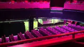 The Quays Theatre - The Lowry - Salford Quays - The seats descend!