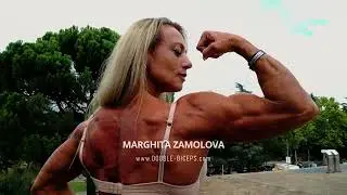 Маргита Замолова позирует и разминается во дворе