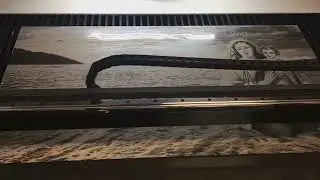 Laser engraving is as elegant as playing the piano