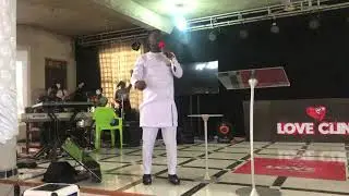 Min Stephen's Worship at Pensa Uew,love clinic conference 2021. The Lord deserves our worship.