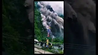 Live landslide 😲😲 #landslide #flood #shorts #news #fyp #naran #naranbeauty #kaghan #trending