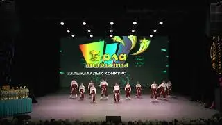 1 Studio Tańca Ns Studio Team Star Kids Taniec Nowoczesny J Lo Na Podłodze
