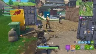 Fortnite - Stealing Gold SCAR
