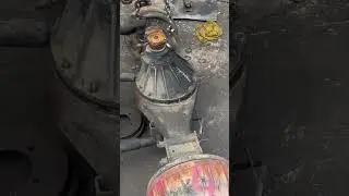 Isuzu Npr diff #isuzu #truck