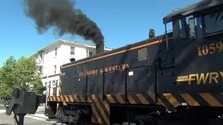 Fillmore & Western 1059 - ALCO S6 @ Central Avenue Railroad Crossing (Fillmore, CA)