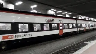 Euro City Express (ECE) Giruno , an+ab Abends im Bahnhof Kassel - Wilhelmshöhe