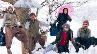 “Leila’s Snowy Ordeal ❄️ | Walking Kids to School & Rescuing a Lost Dog in the Storm”