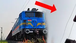 Dangerous Scene Phone Cannot Withstand Train Speed ERODE G7 Haluing Loaded BOXN Wagons Phone Fell Dn