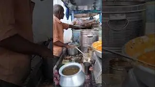 hardworking old man selling panipuri road side.#subscribe #panipuri #streetfood #support#shorts