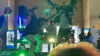 Wxll Weeks performs &ldquo;Campground&rdquo; at Miami Sneaker Convention 2021 