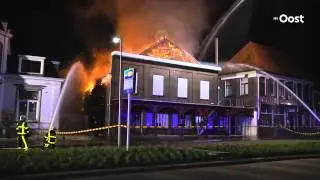 Zeer grote brand in voormalige discotheek in Steenwijk