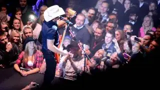 Brad Paisley - She's Everything (live in Stockholm)