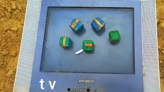 Crackers Vs TV - Crackers Experiment