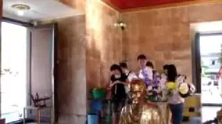 AmuletForums.com Presents - A Visit to Wat Sanchaulupmeung Pt 1