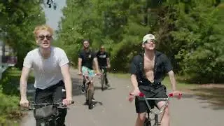 FoundiT - Giving Up (U Suck) ft. baphdidit Official Music Video