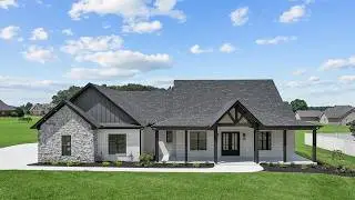 Custom Home on 1 acre FOR SALE in Tullahoma Tennessee